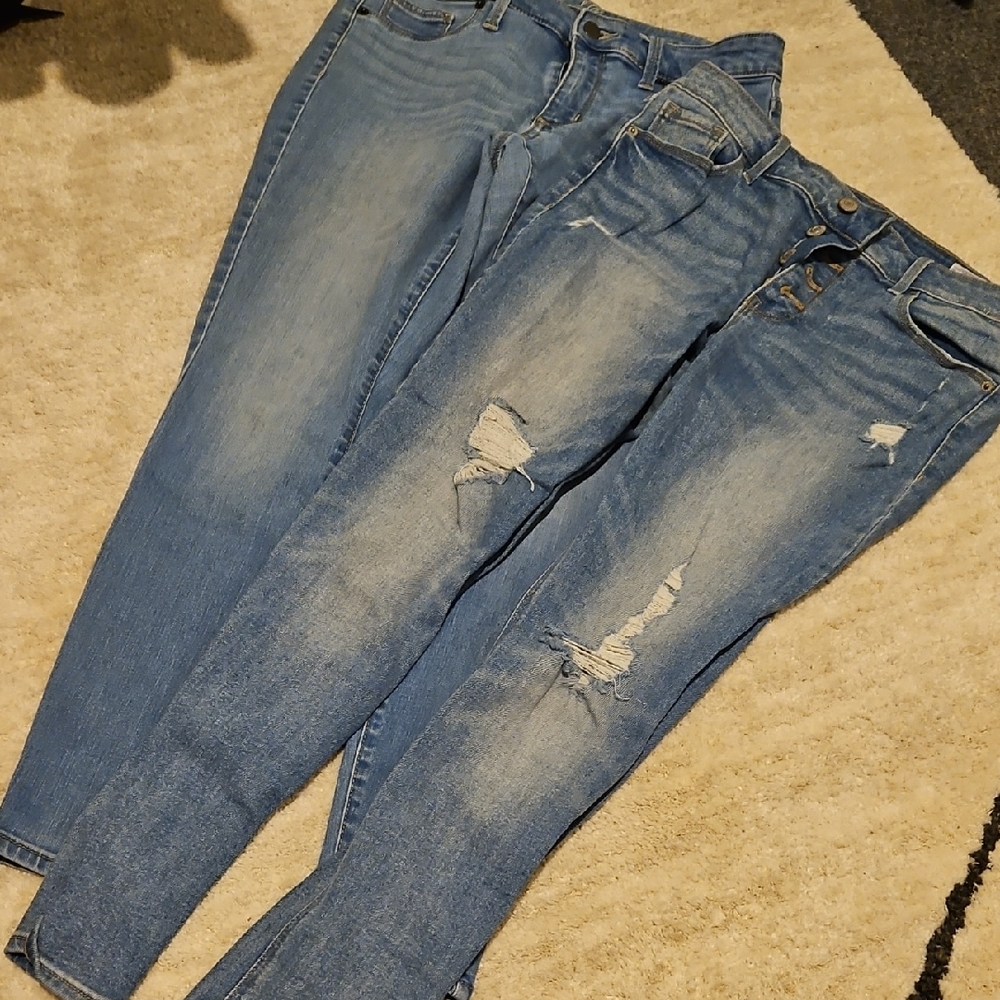 Universal Thread Light Blue Denim Jeans And Old Navy Rockstar Jeans